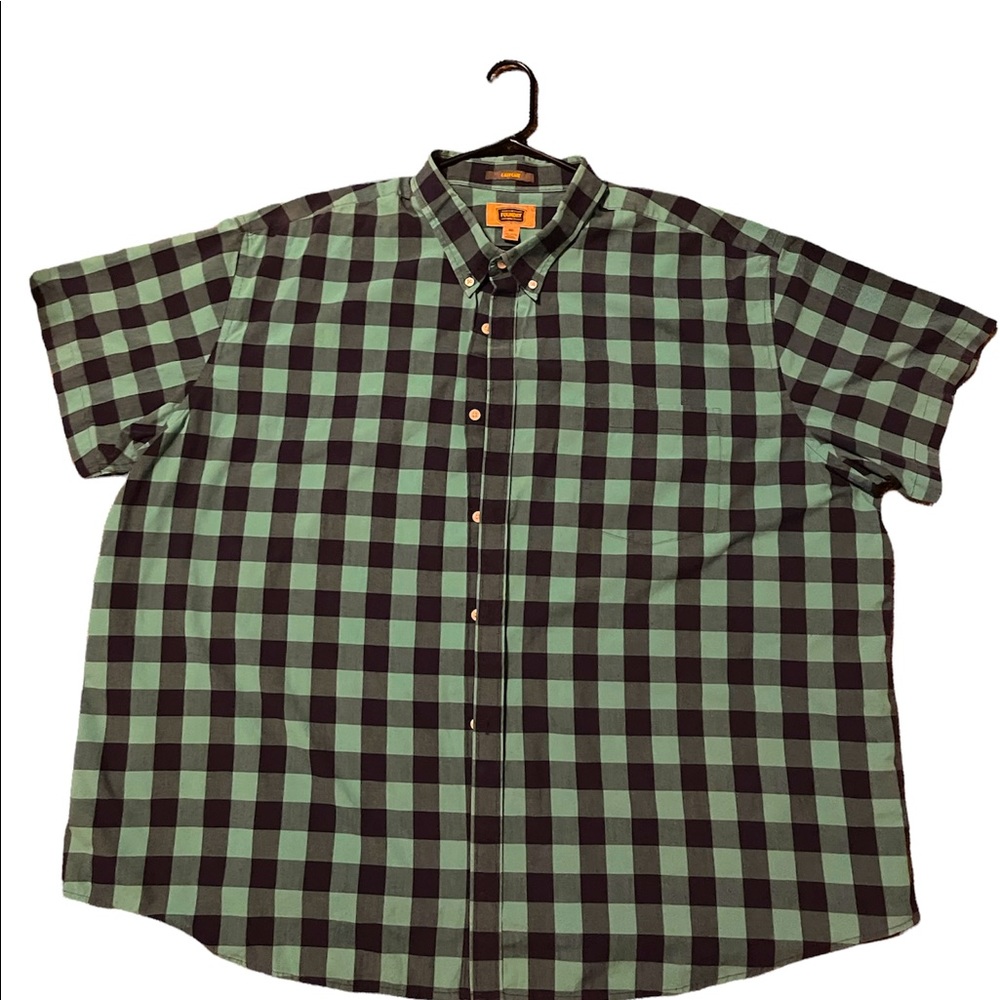 Men a big and Tall 4XL used good condition, no pet, non smoker
